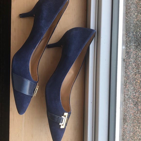 Nine West shoes. - Picture 2 of 8